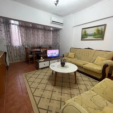 Two Bedroom Τίρανα