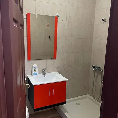 Two Bedroom Διαμέρισμα *